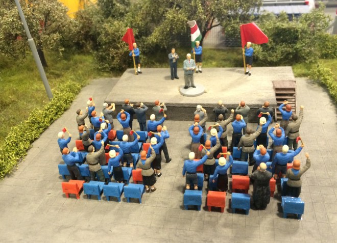 szögletes aranyhal miniversum budapest 11