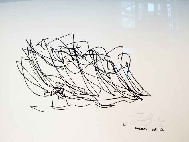 Louis Vuitton Foundation Párizs szögletes aranyhal 13